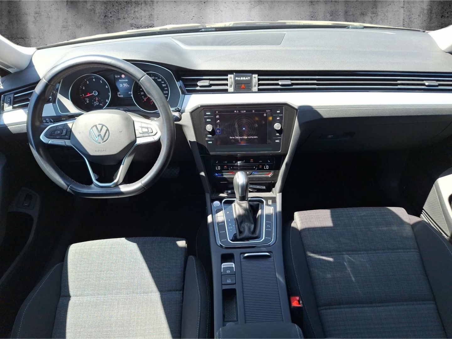 Volkswagen Passat 2.0 TSI BMT Business - Samsaru's Car Outlet
