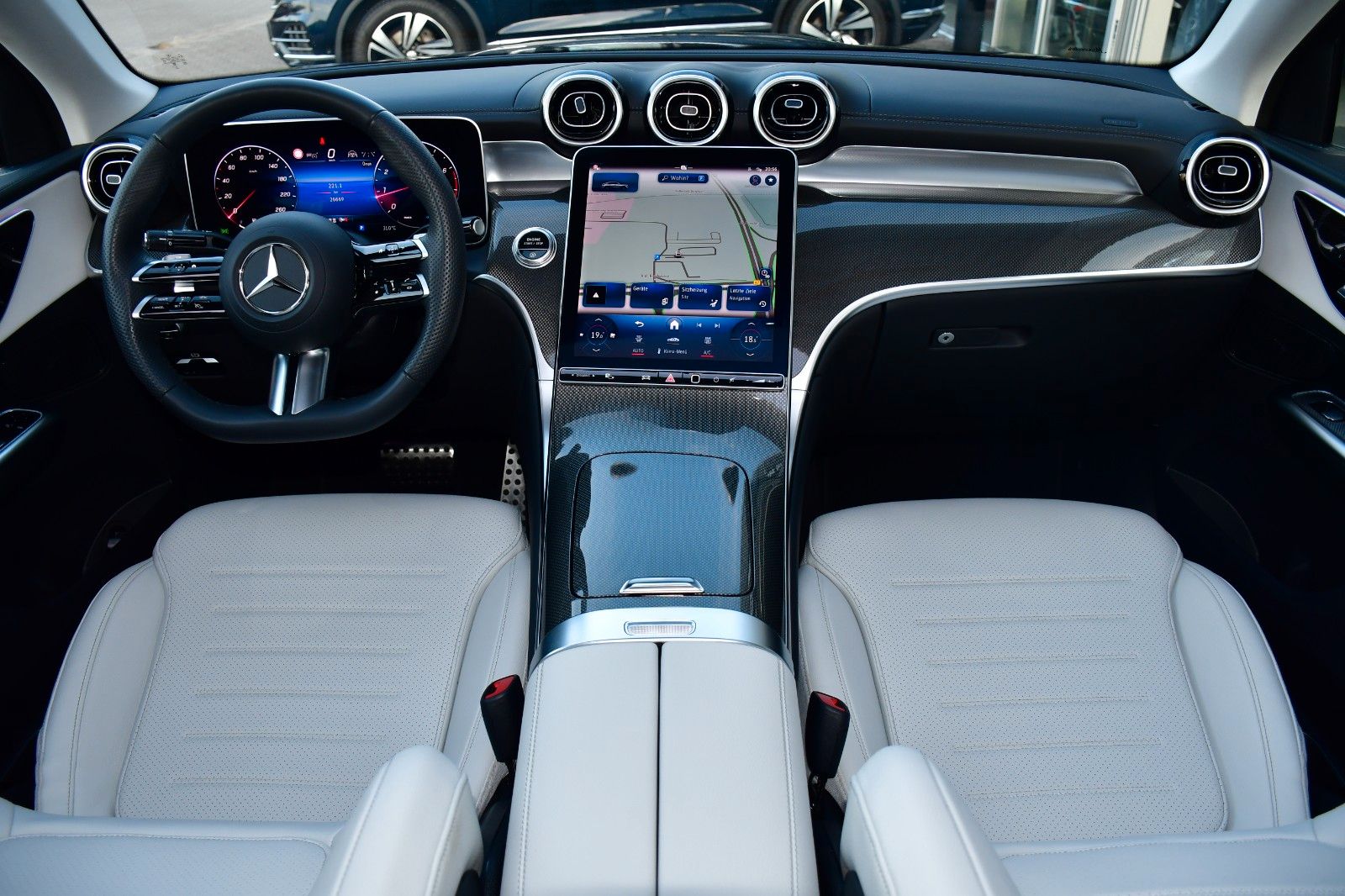 Mercedes-Benz GLC 200 Coupe 4Matic AMG Paket - Samsaru's Car Outlet
