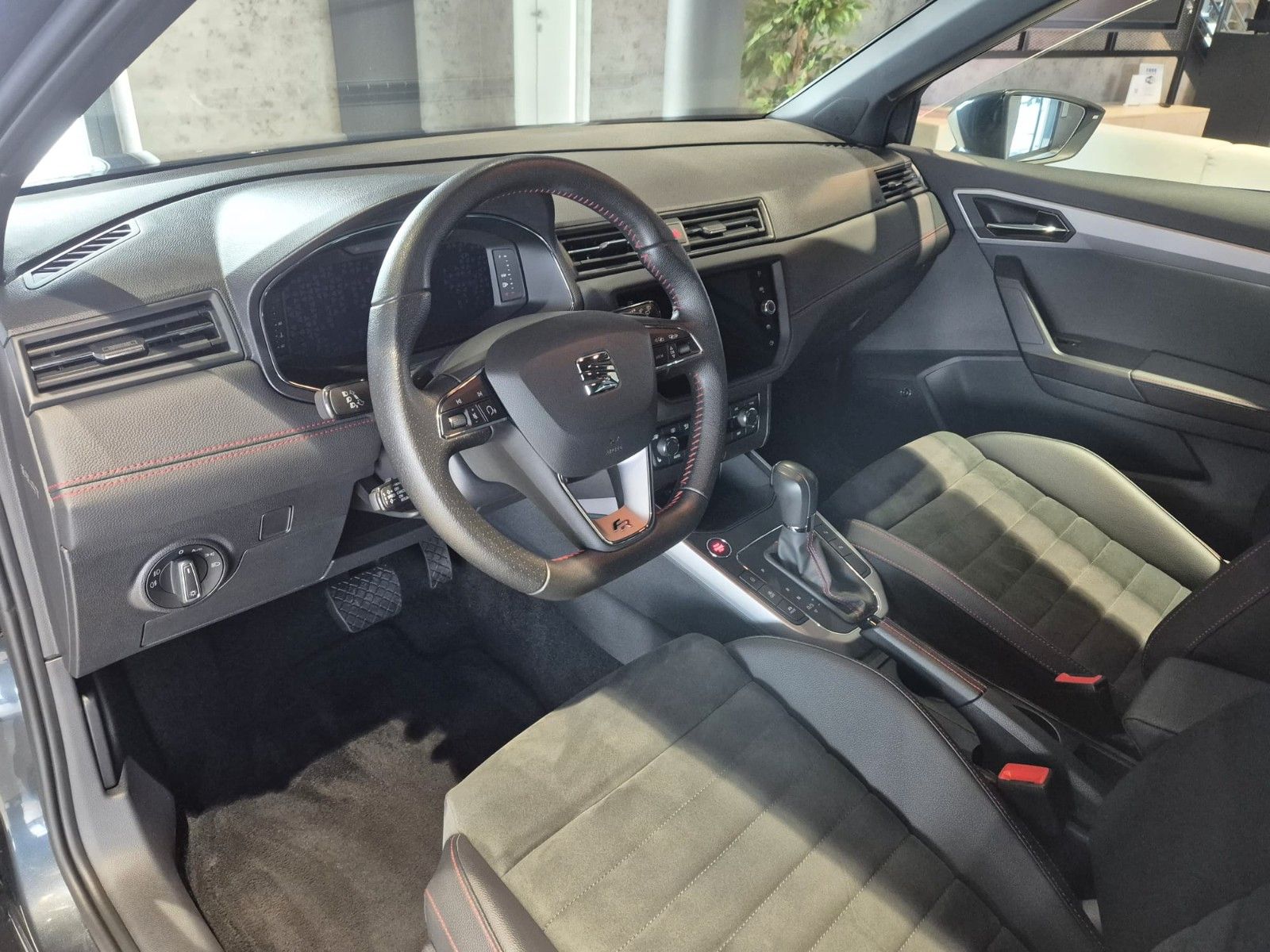 Seat Arona FR Black Edition 1.0 TSI 110 PS 7-Gang-DSG