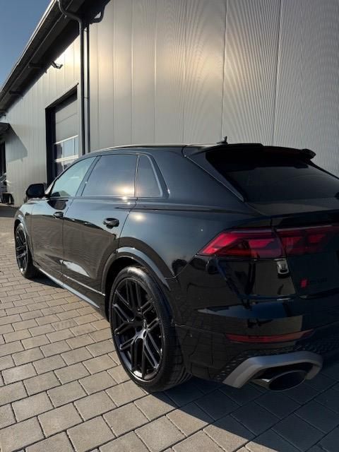 Audi RSQ8 performance #25 #RS Design blau #305 km/h