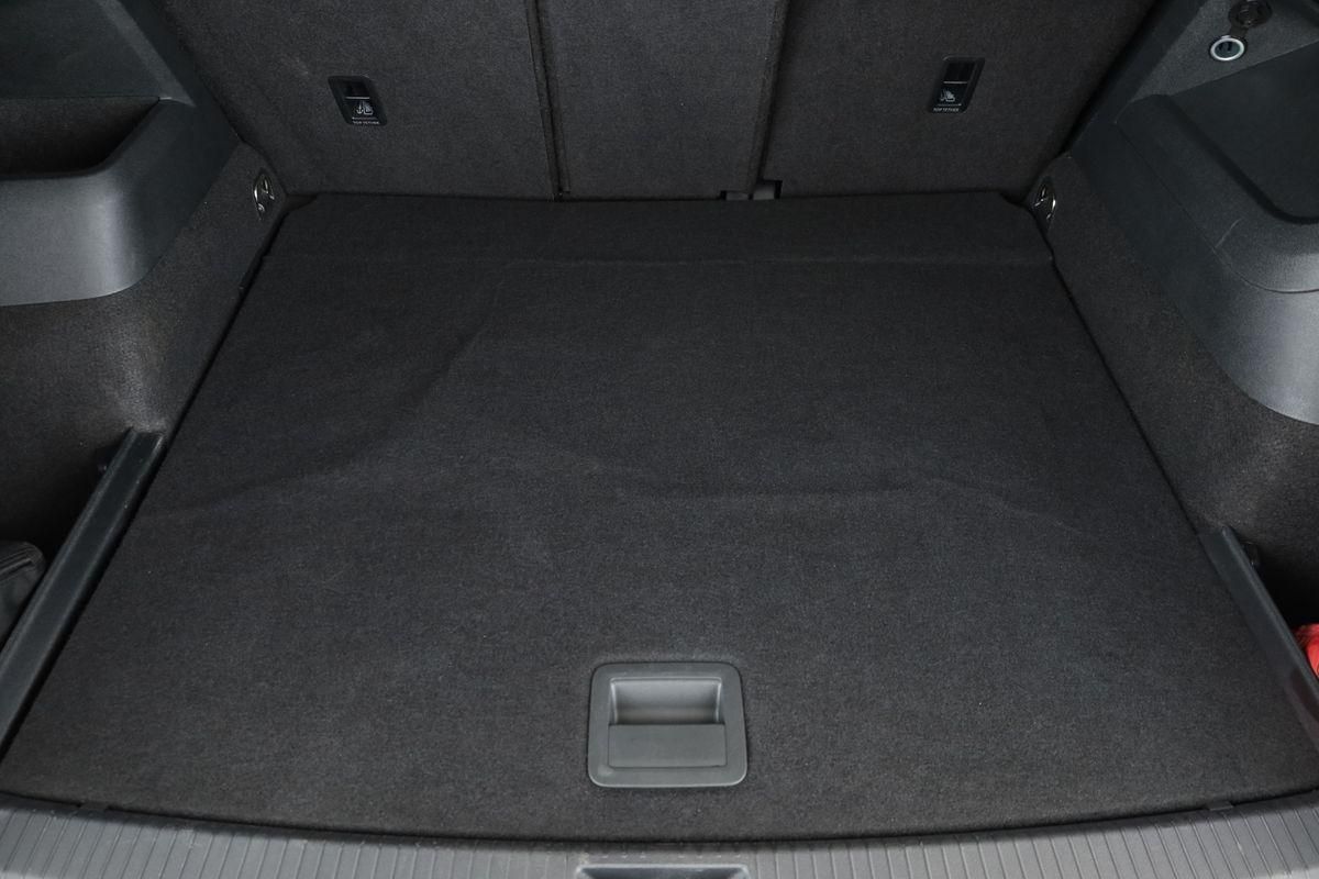 Volkswagen Tiguan 2.0 TDI 4M DSG R-Line Leder Pano Navi 360