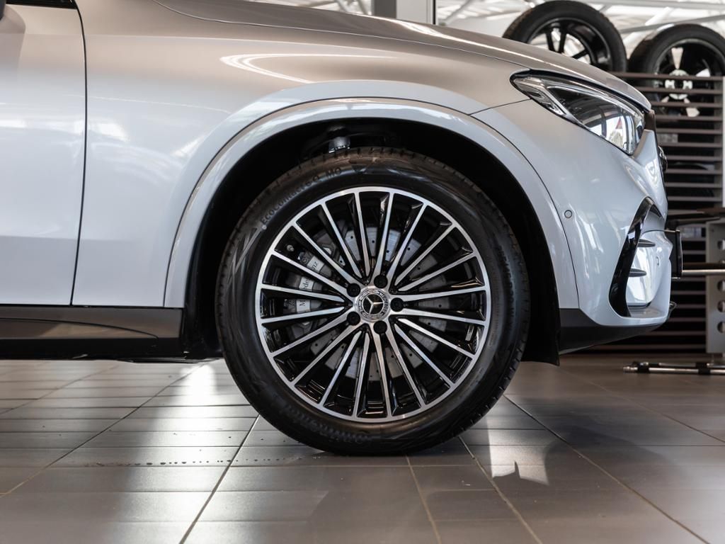 Mercedes-Benz GLC 200 d 4M AMG NIGHT MEMO 360 AHK DISTR KAMERA