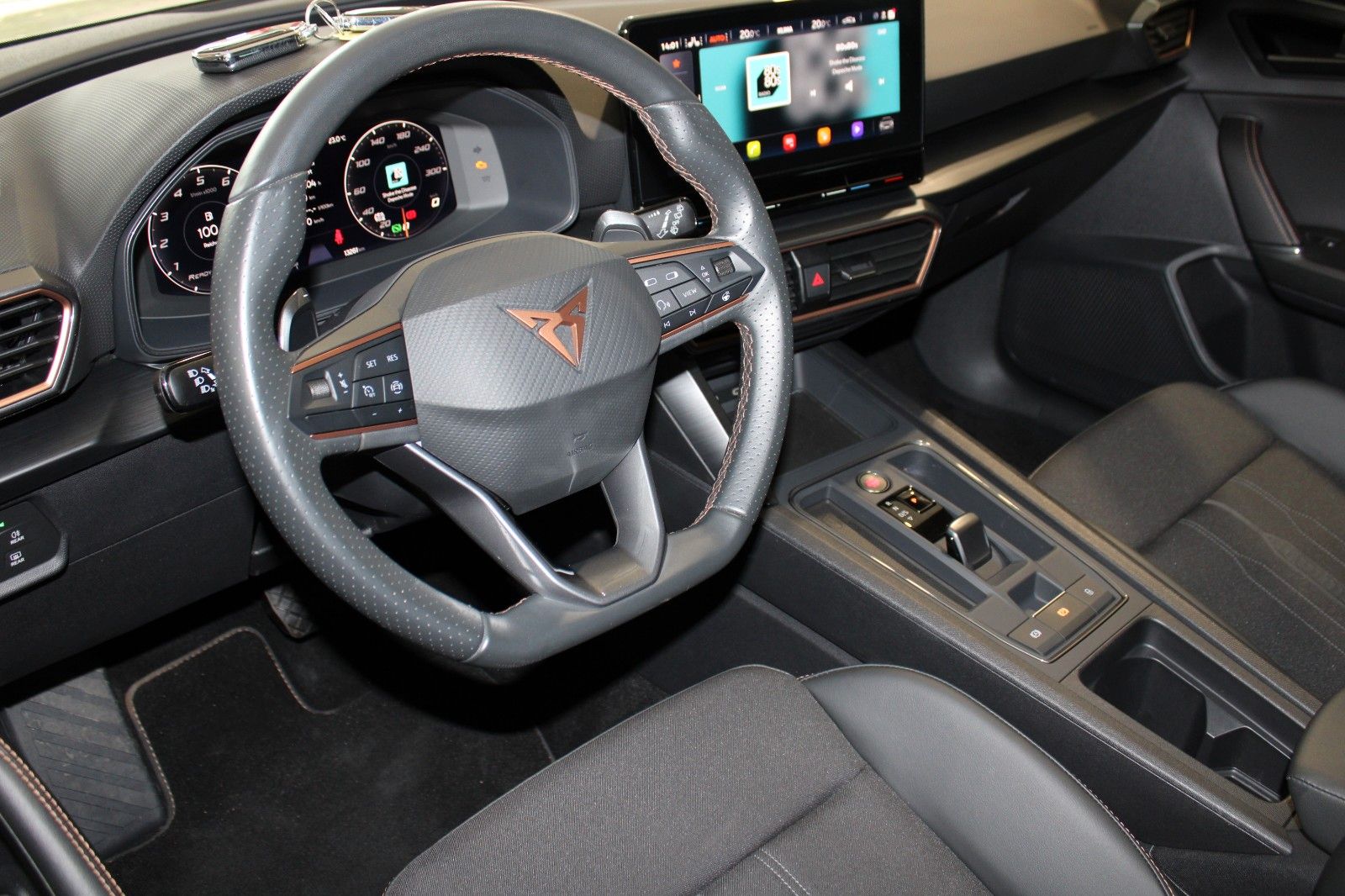 Cupra Leon Sportstourer DSG - Samsaru's Car Outlet