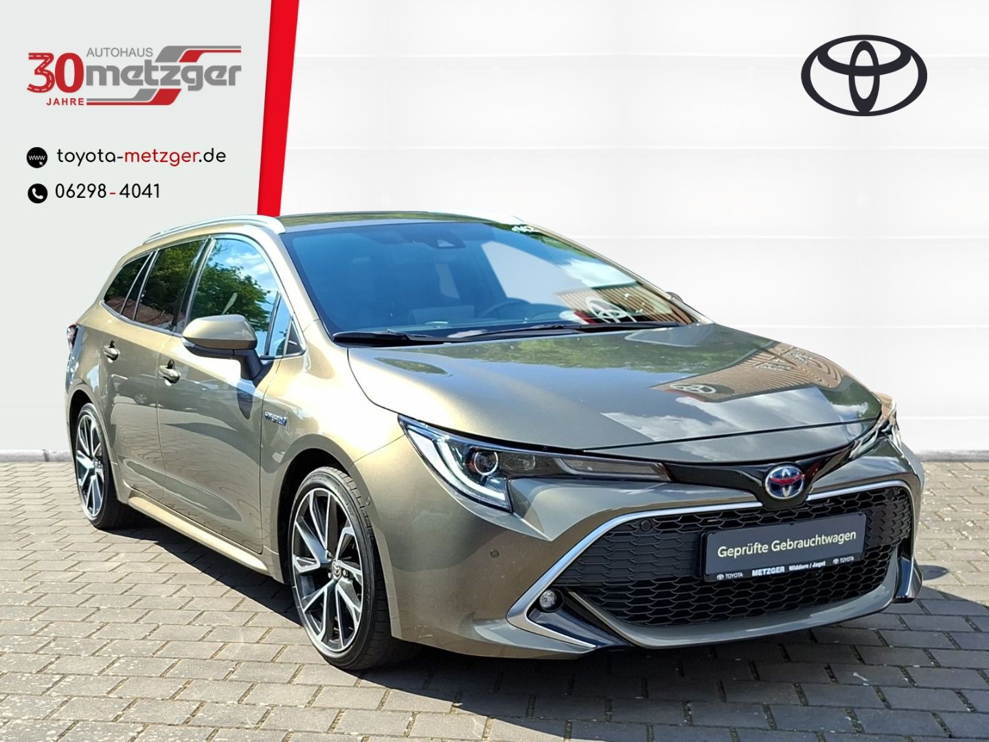 Toyota Corolla Touring Sports 2.0 Hybrid Lounge - Samsaru's Car Outlet
