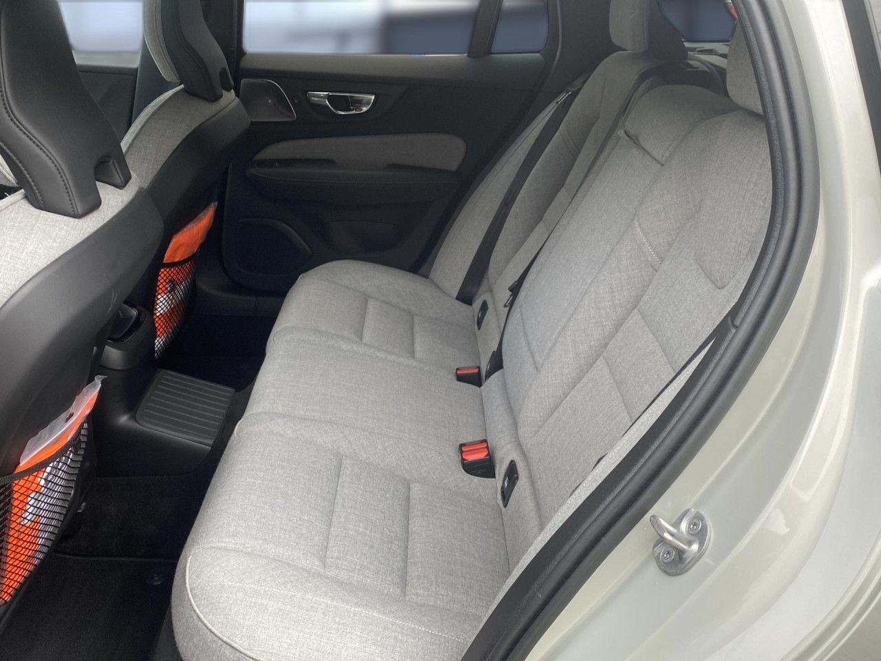 Volvo V60 Plus Bright Recharge Plug-In Hybrid AWD Navi