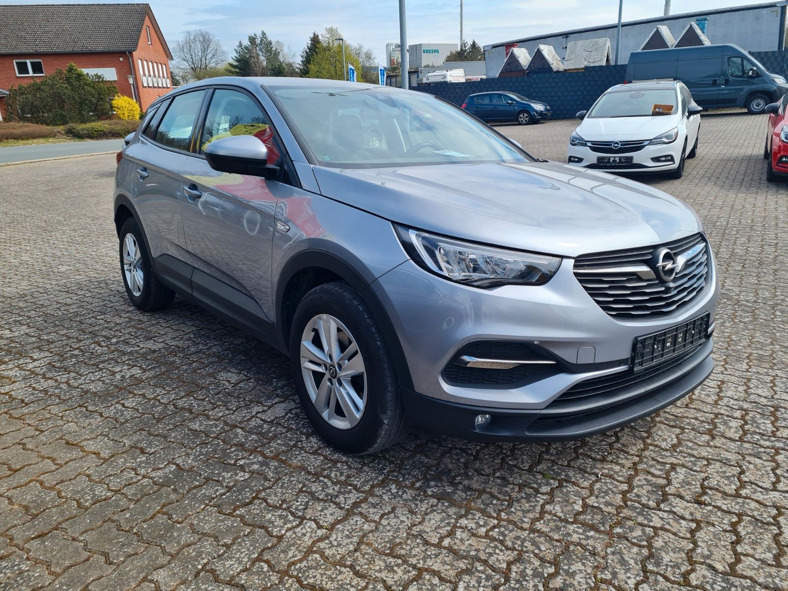 Opel Grandland Business Edition - Samsaru's Car Outlet