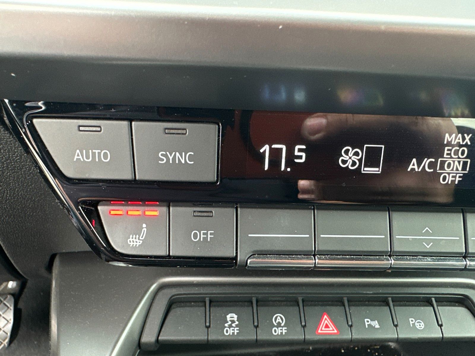 Audi A3 Sportback 35 TFSI LEDER,NAVI,SPUR,ABSTAND,