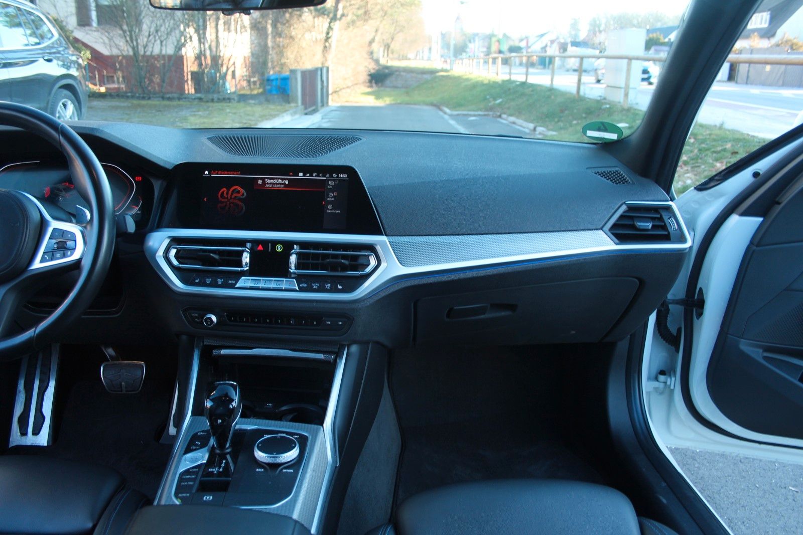 BMW 320 d xDrive M Sport - Samsaru's Car Outlet