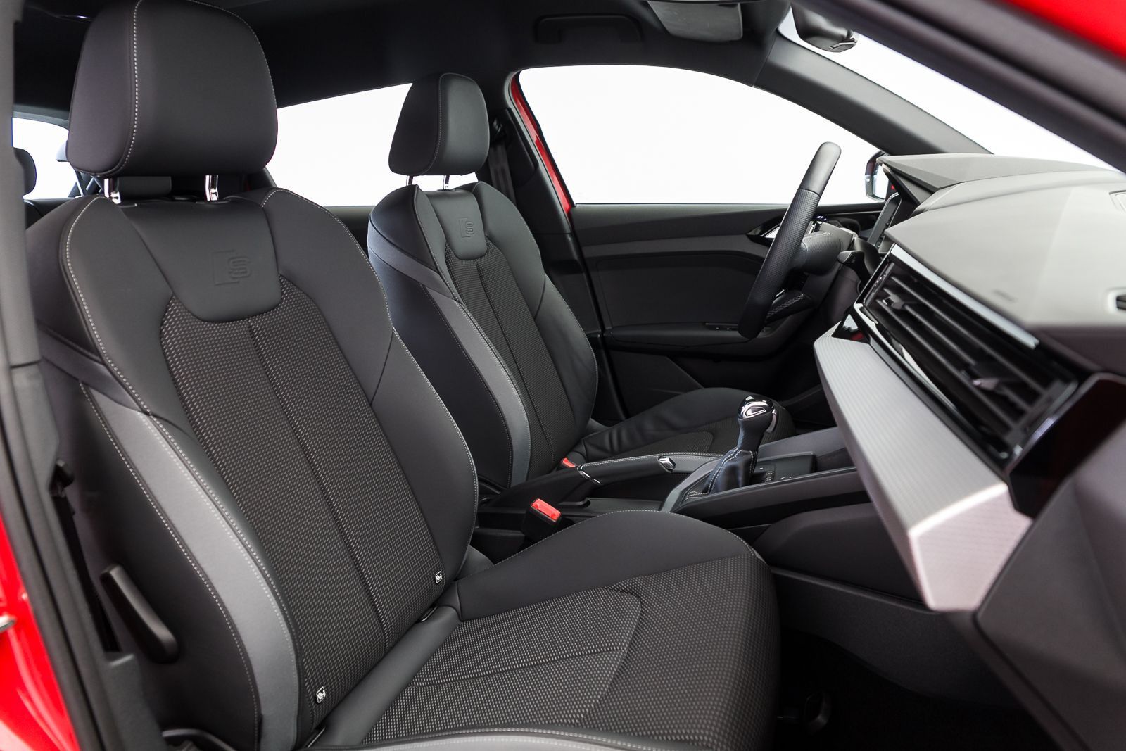 Audi A1 Sportback S line 30 TFSI S tr. - Samsaru's Car Outlet