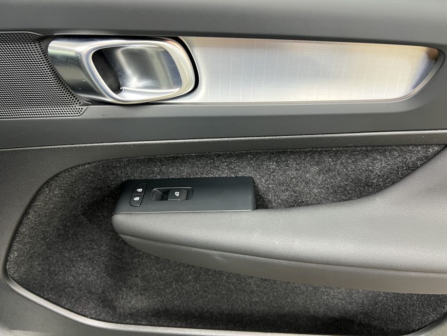 Volvo XC40 B3 B DKG Core AHK