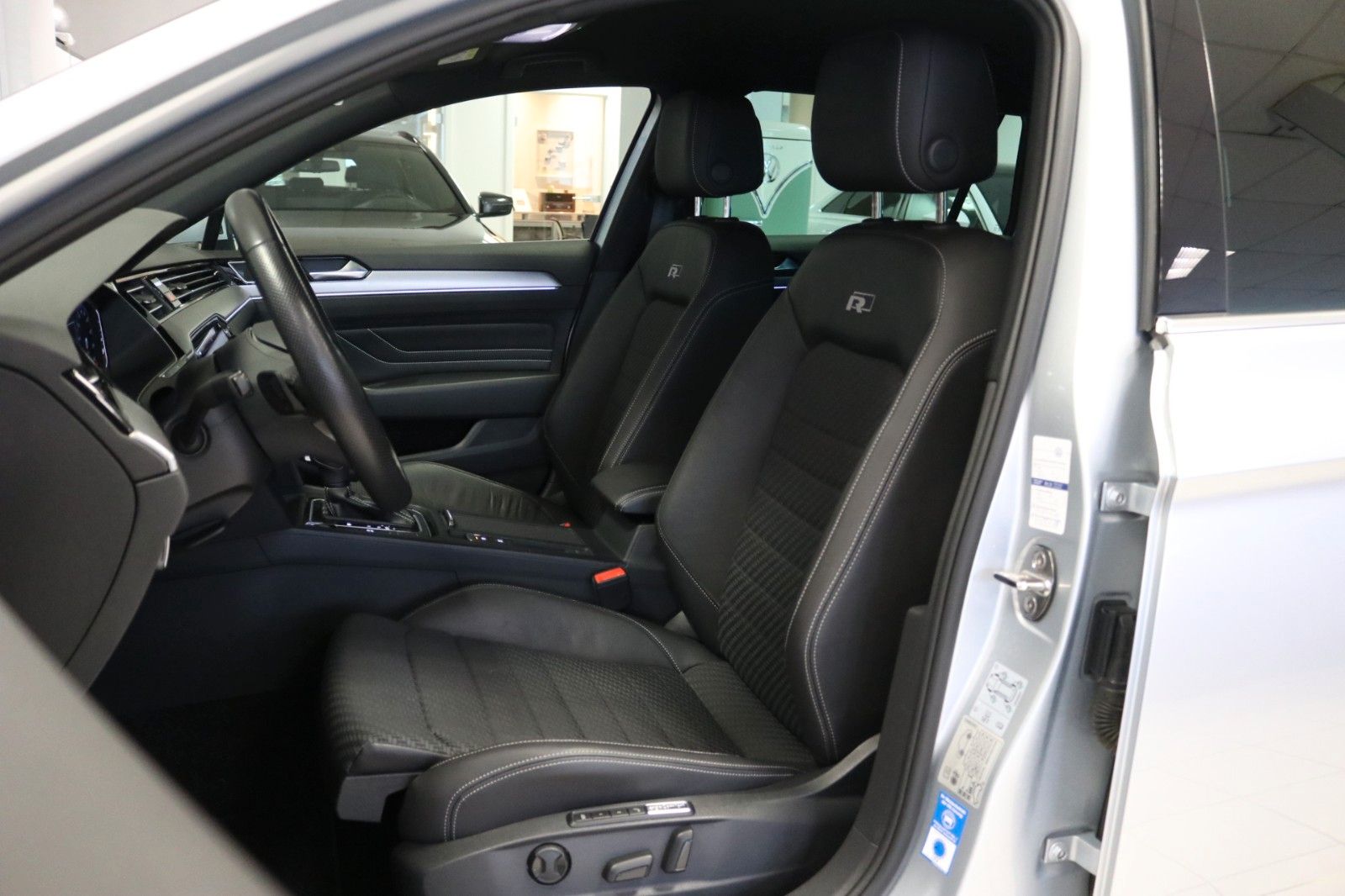 Volkswagen Passat 4Motion R-Line Matrix 360° Memory AHK