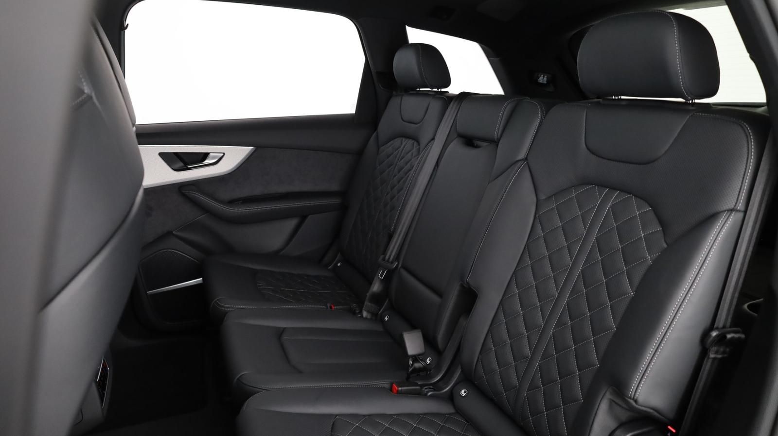 Audi Q7 50 TDI quattro S line