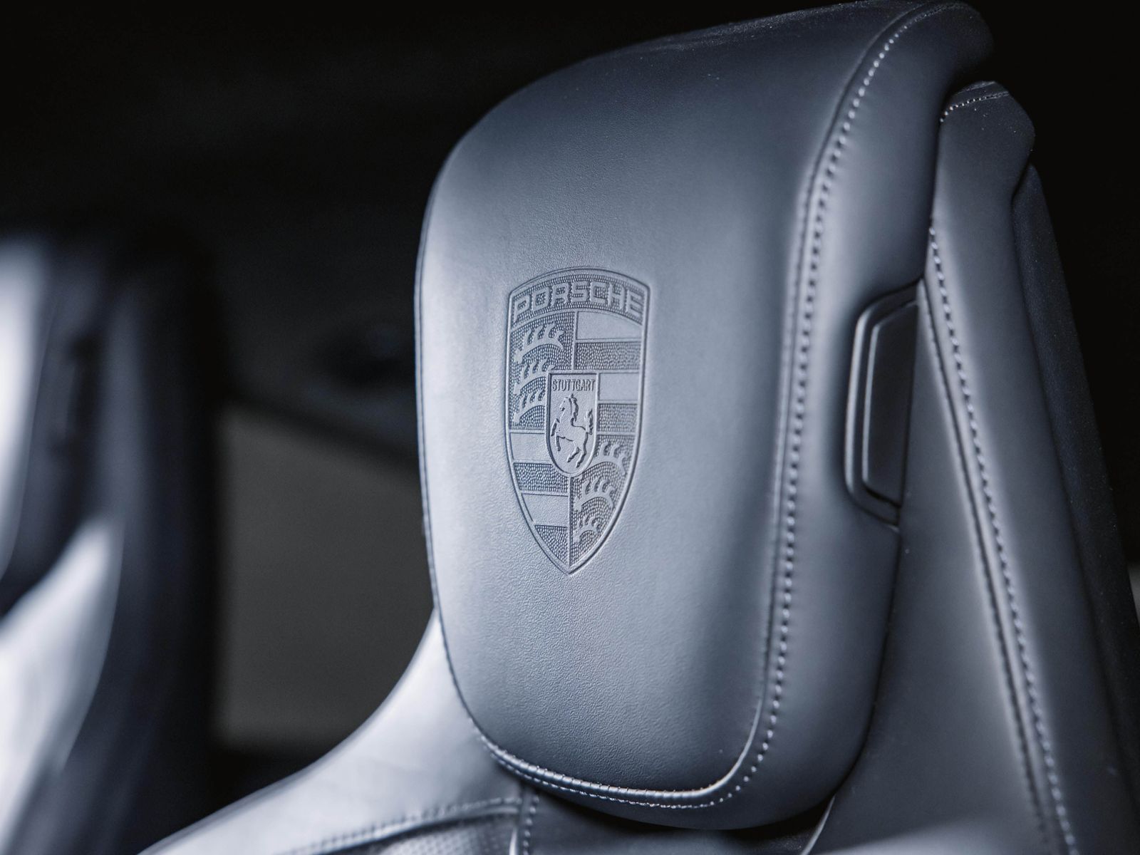 Porsche Taycan GTS InnoDrive BOSE Hinterachslenkung