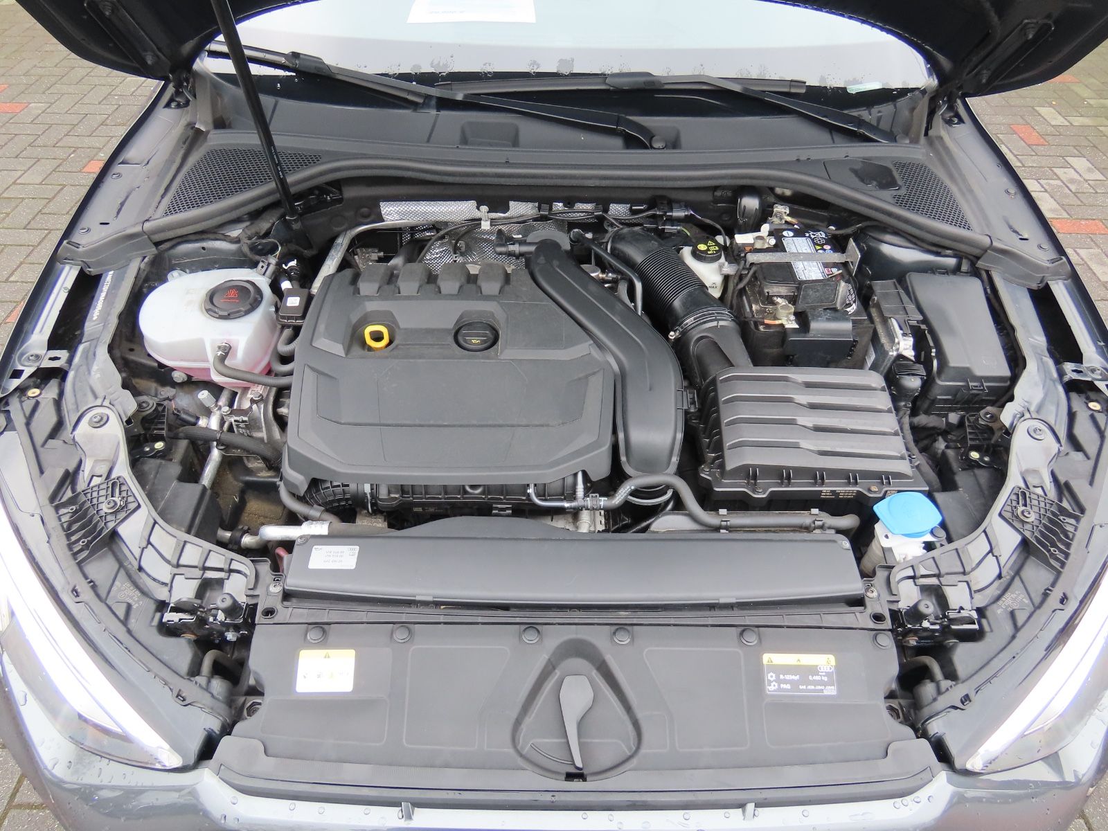 Audi A3 Limousine 35 TFSI S line Leder Ambiente