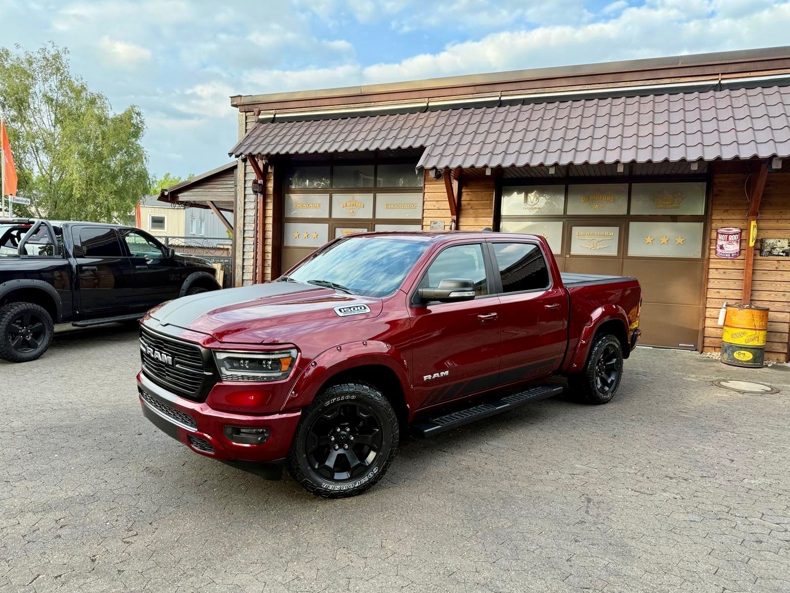 Dodge 5.7*4X4*OFFROAD*LIFT*AHK*NAVI*GARANTIE*ABDECKUNG