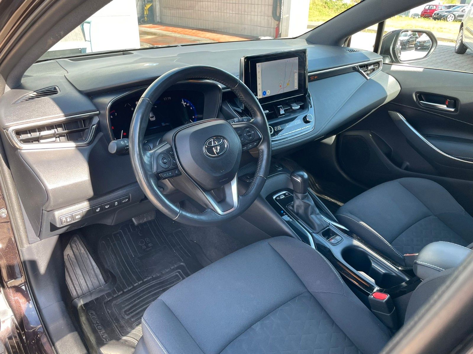 Toyota Corolla 1.8 Touring Sports Hybrid - Samsaru's Car Outlet
