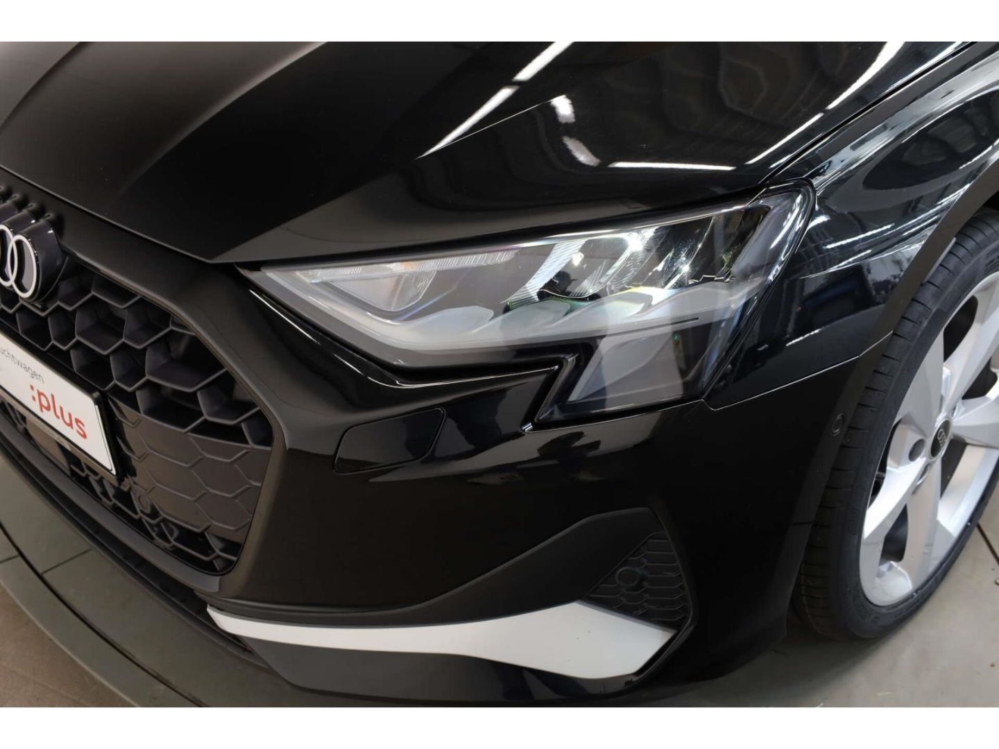 Audi A3 Limousine 30 TFSI advanced S-Tronic 18''/NAV