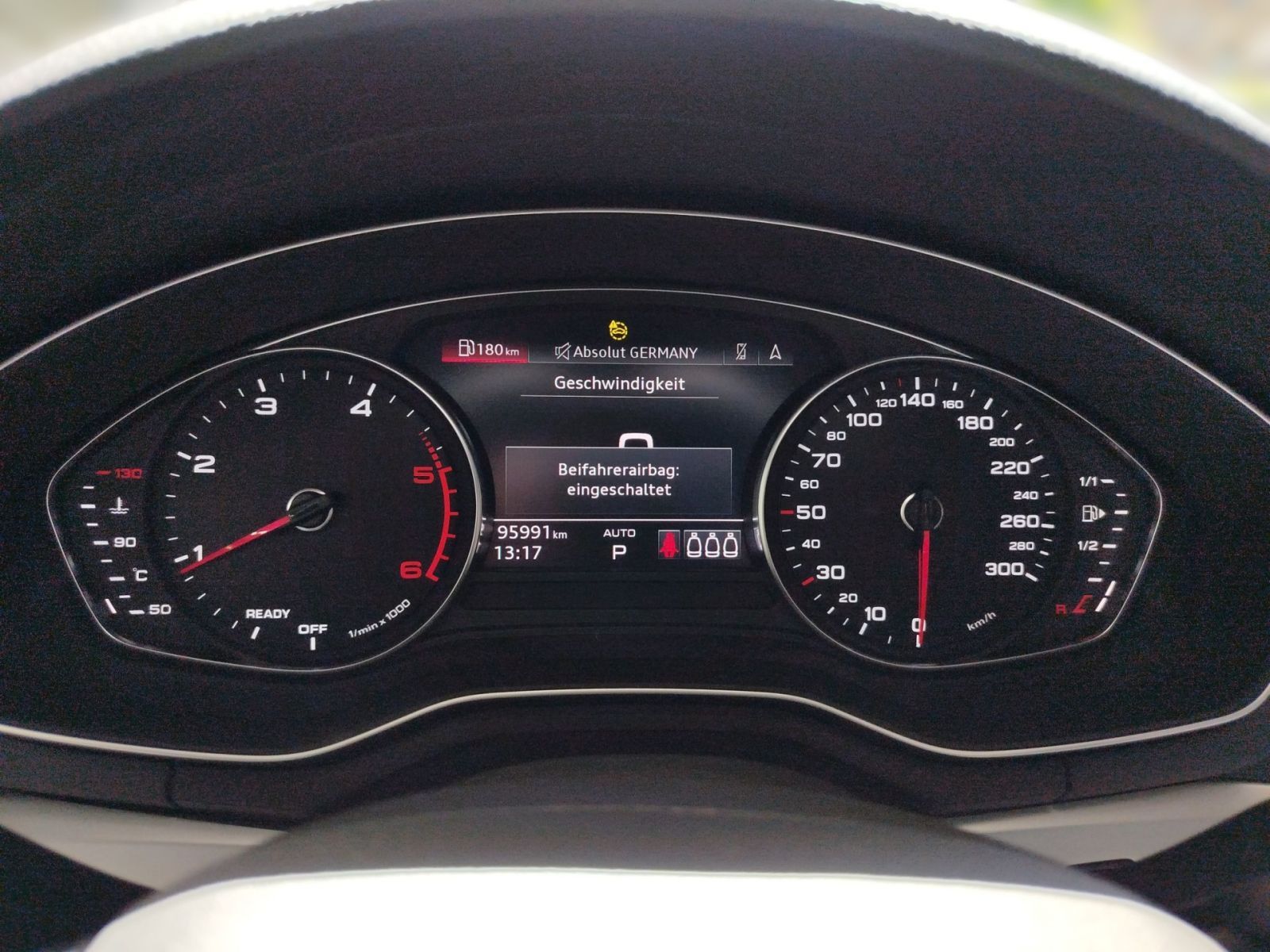 Audi A4 Avant 40 TDI advanced S tronic - Samsaru's Car Outlet