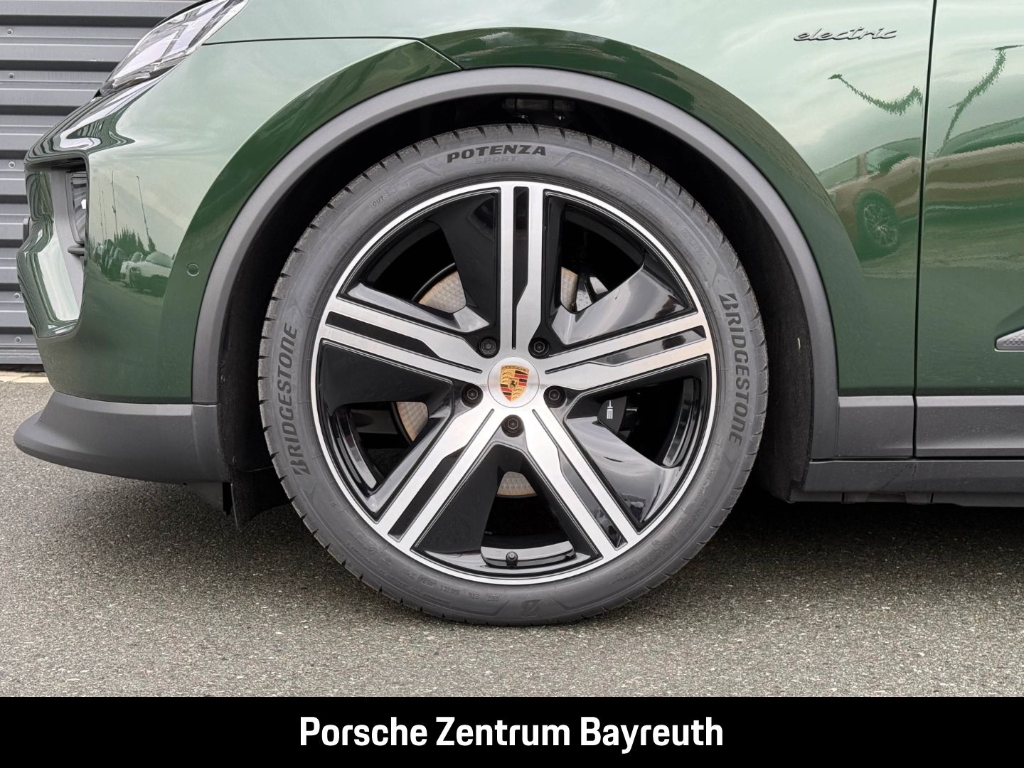 Porsche Macan 4S *AHV*MATRIX*INNO*LUFTFEDER.*HEADUP*BOSE