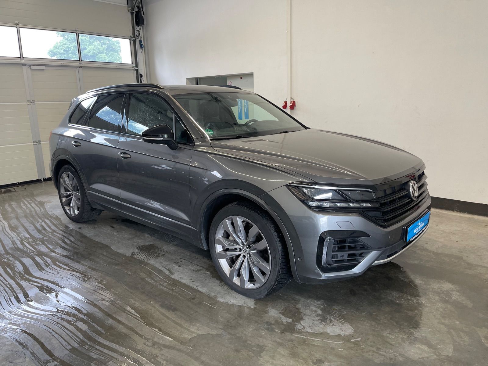 Volkswagen Touareg R-line V8 TDI 4Motion*Voll*AirSus*ACC*21