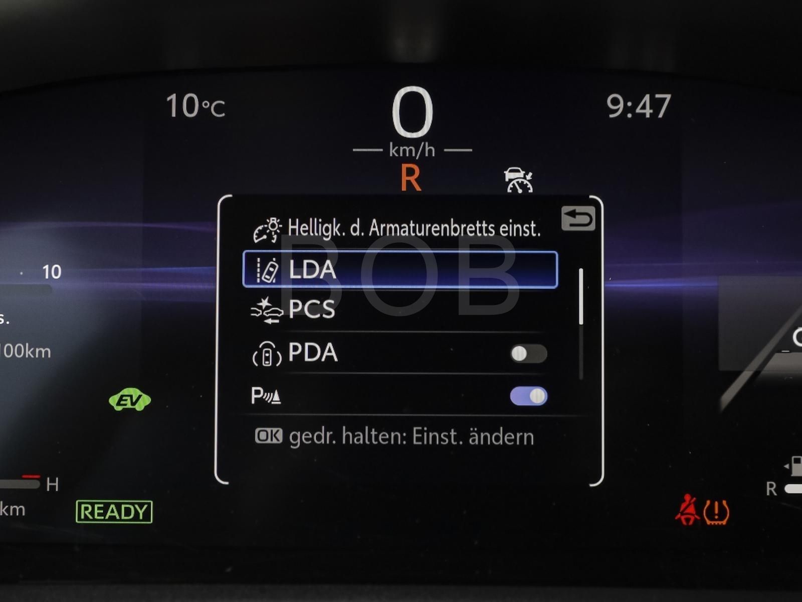 Toyota Corolla 1.8 Hybrid Comfort - Samsaru's Car Outlet