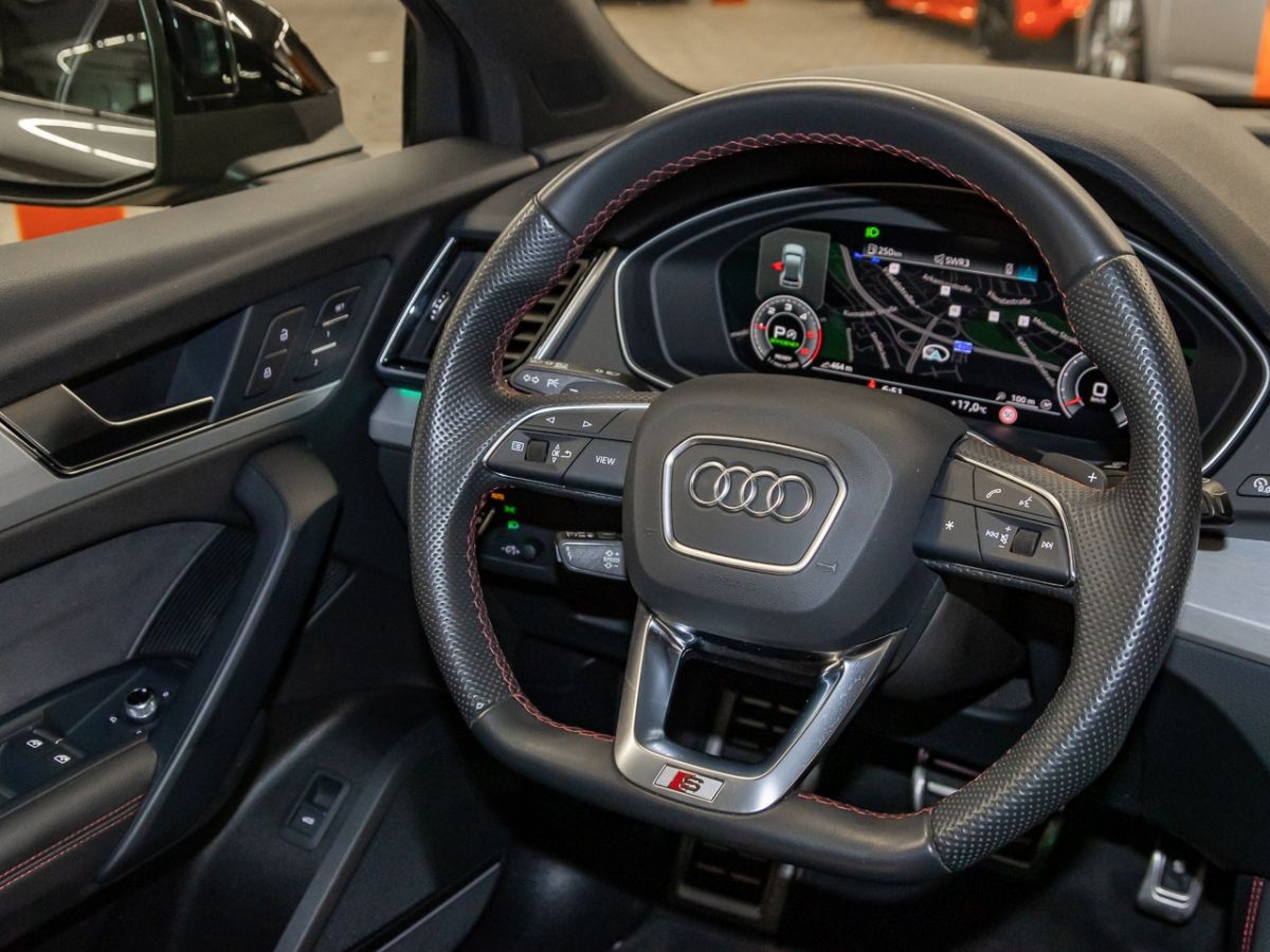 Audi Q5 Sportback 40 TDI qu S line - Samsaru's Car Outlet