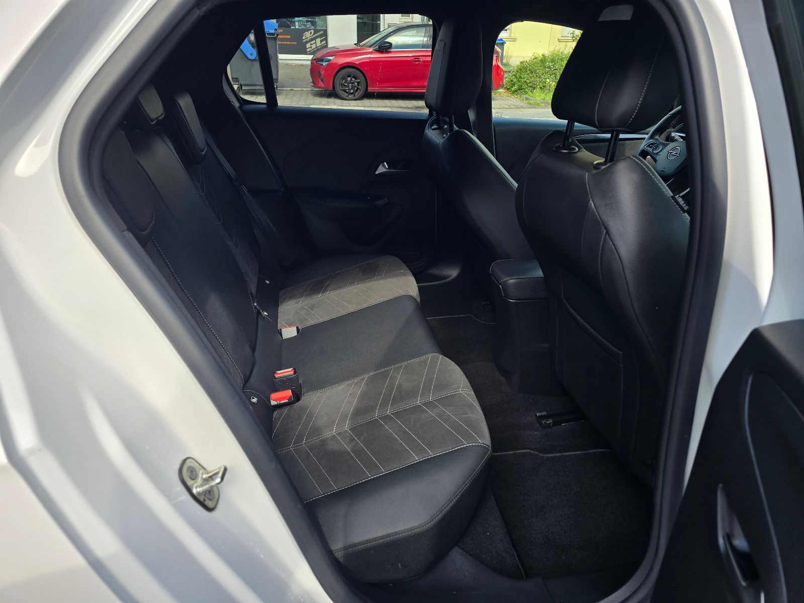 Opel Corsa F Ultimate - Samsaru's Car Outlet