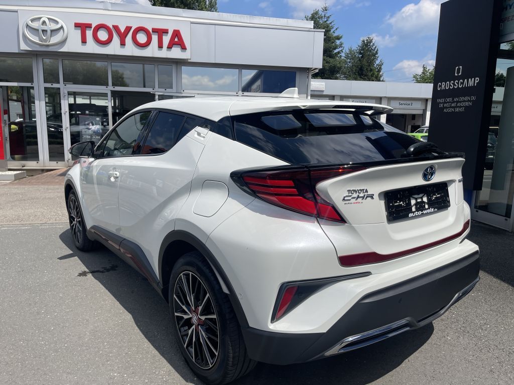 Toyota C-HR 2.0 Hybrid Lounge - Samsaru's Car Outlet