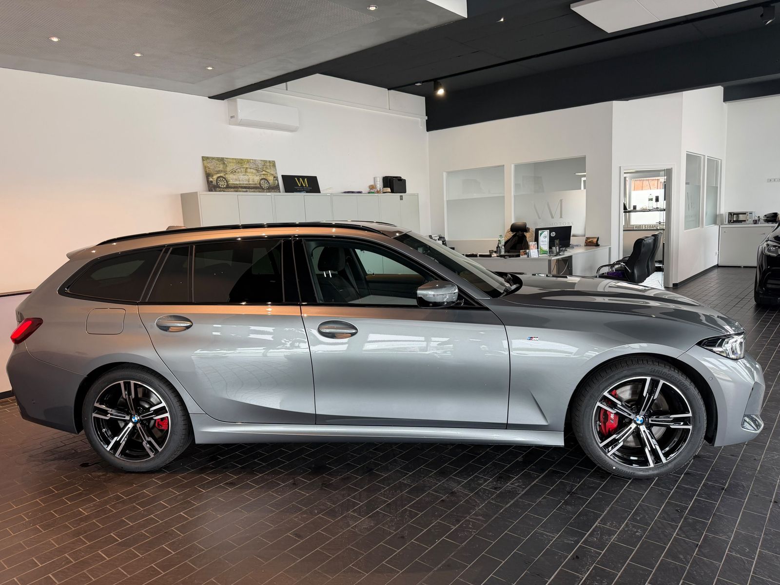BMW 320 d xDrive *M-Sport PRO*NAVI*LED*ACC*Lane*
