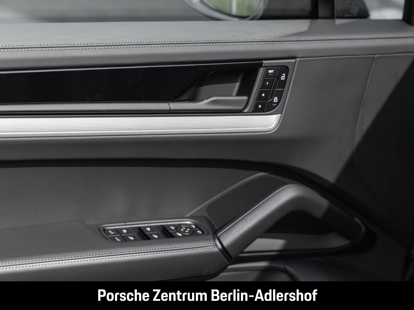 Porsche Cayenne S Head-Up Sportabgasanlage Luftfederung