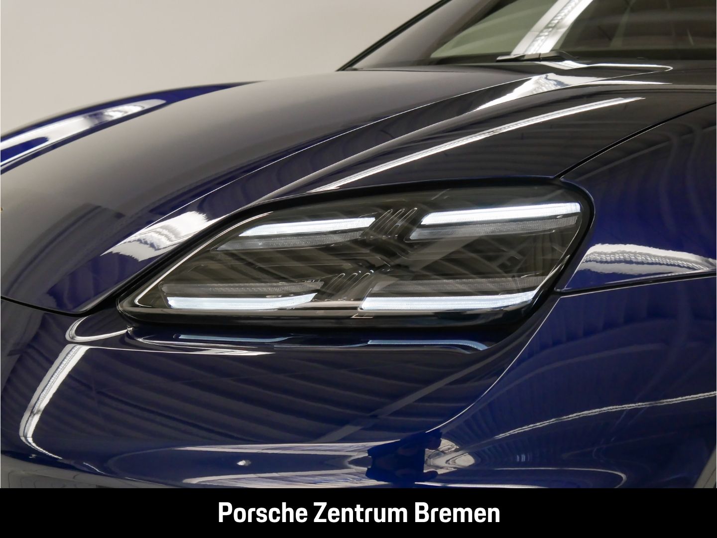 Porsche Macan 4S Matrix LED Sportpaket - Samsaru's Car Outlet