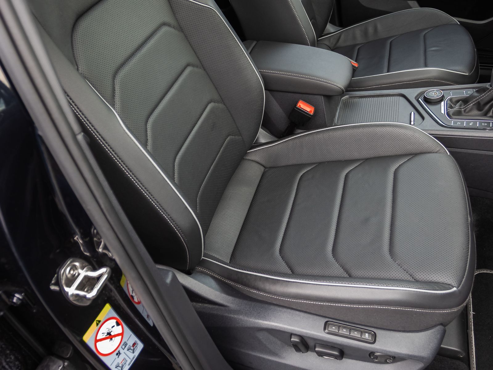 Volkswagen Tiguan Allspace 2.0 TSI R-Line 4M DSG HUD Matrix