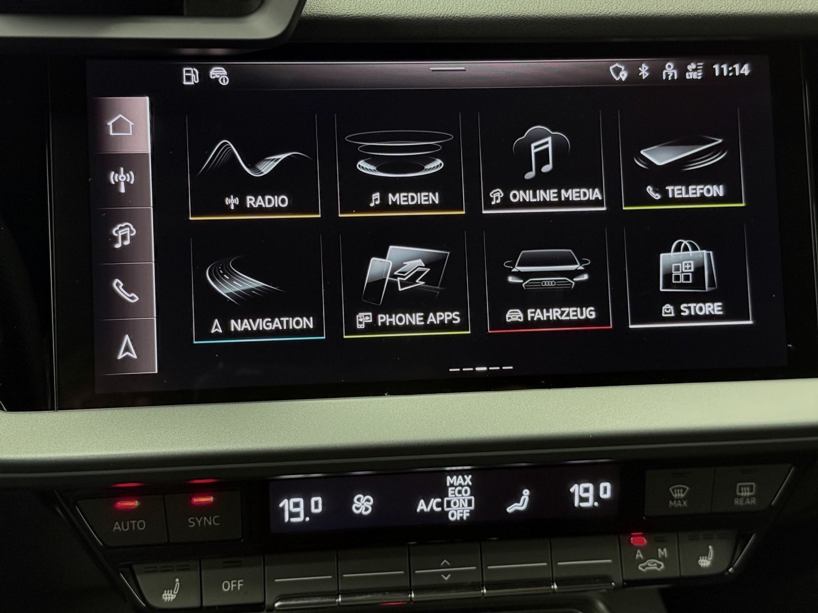 Audi A3 Sportback 30 TFSI 2x S LINE - Samsaru's Car Outlet