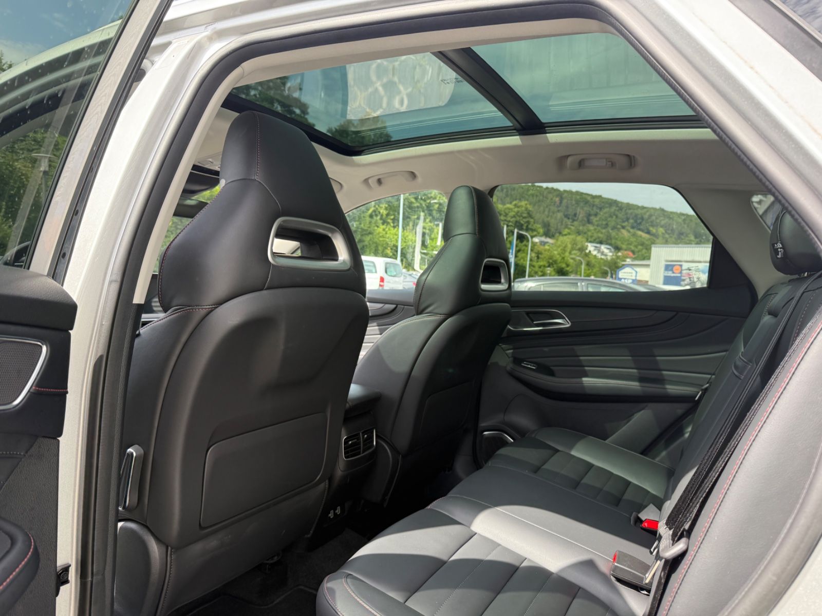 MG HS 1.5T-GDI Luxury/Autom./Pano/LED/Kamera/Leder