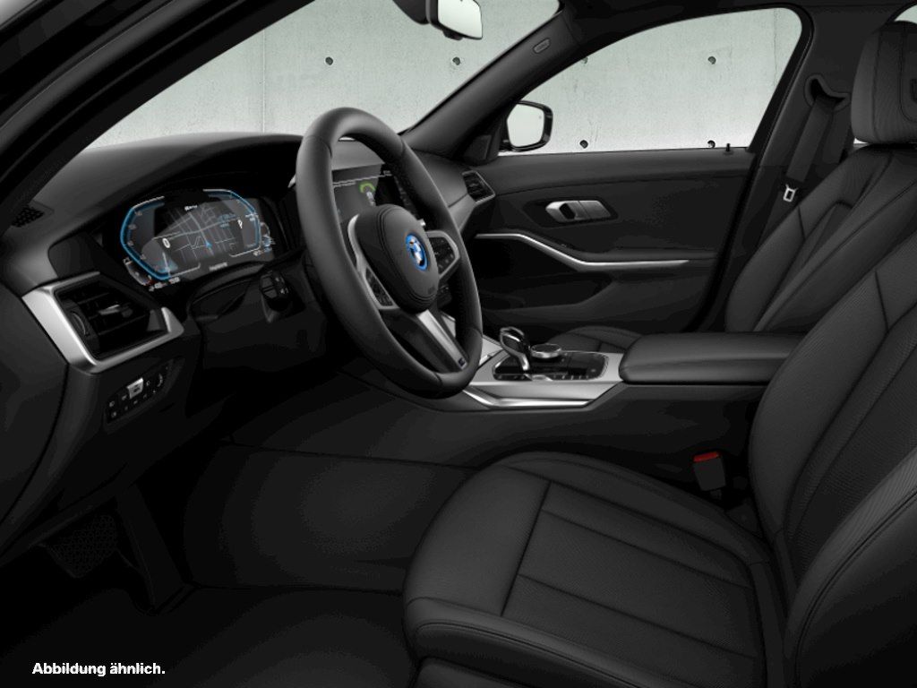 BMW 330e A - Samsaru's Car Outlet