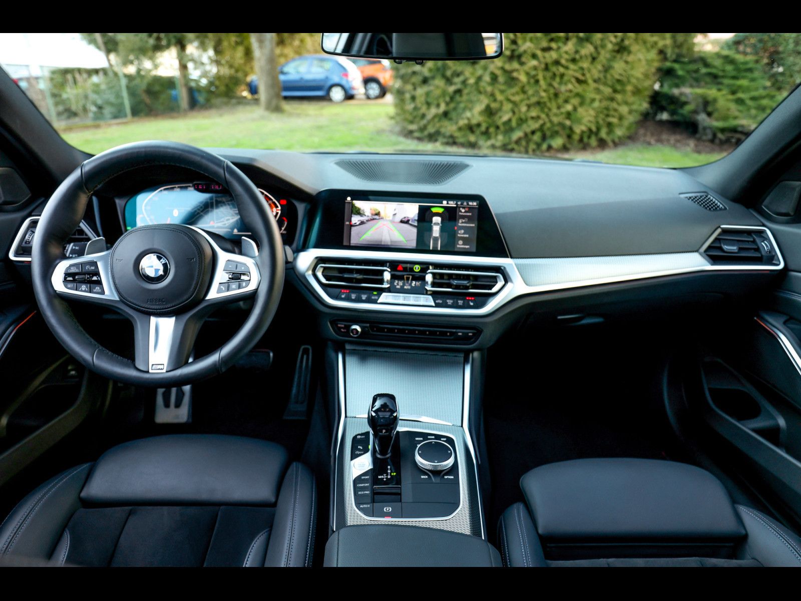 BMW 330 i Touring xDrive M Sport Shadow - Samsaru's Car Outlet