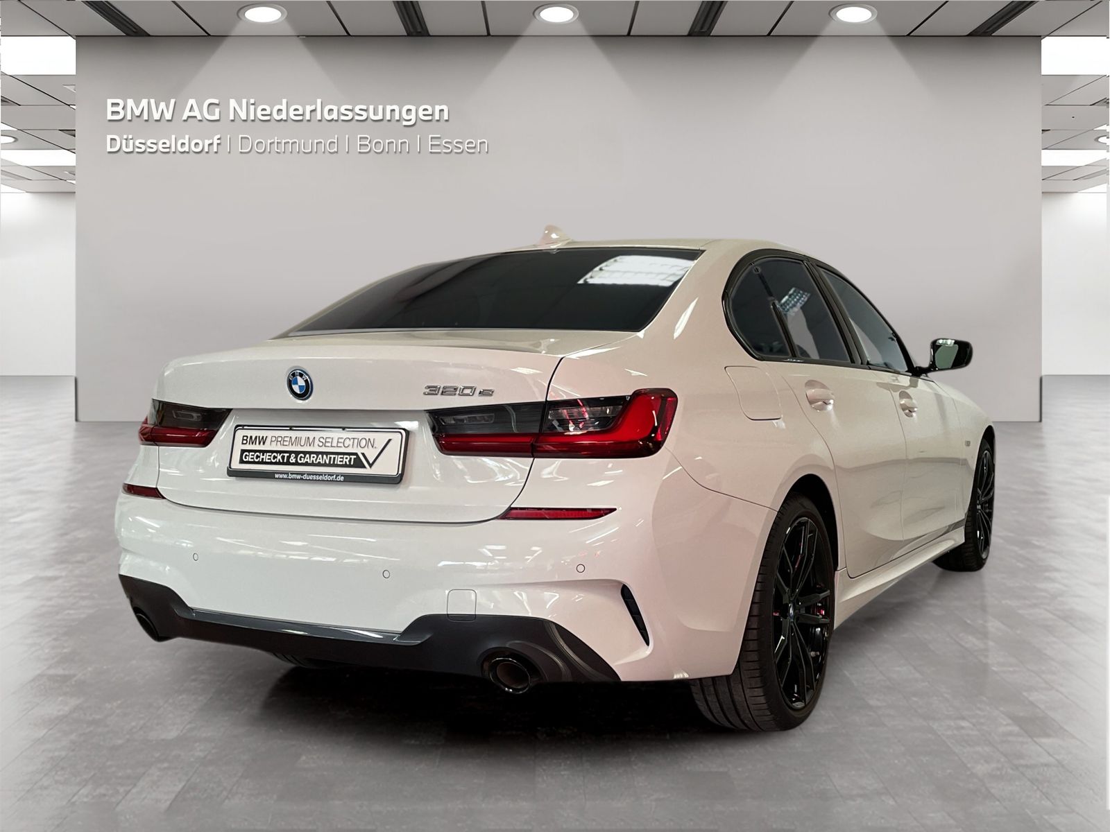 BMW 320e Limousine M Sport - Samsaru's Car Outlet