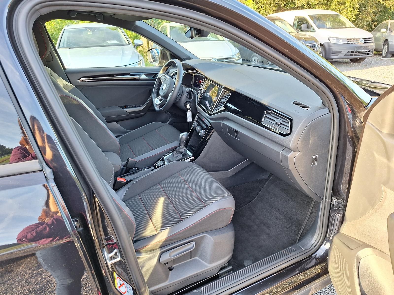 Volkswagen T-Roc 2.0 TSI DSG Sport 4Motion Black-Style - Samsaru's Car Outlet