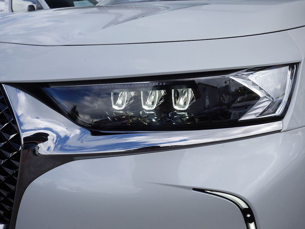 DS Automobiles DS 7 Crossback E-Tense Rivoli 4x4 ACC LED PANO