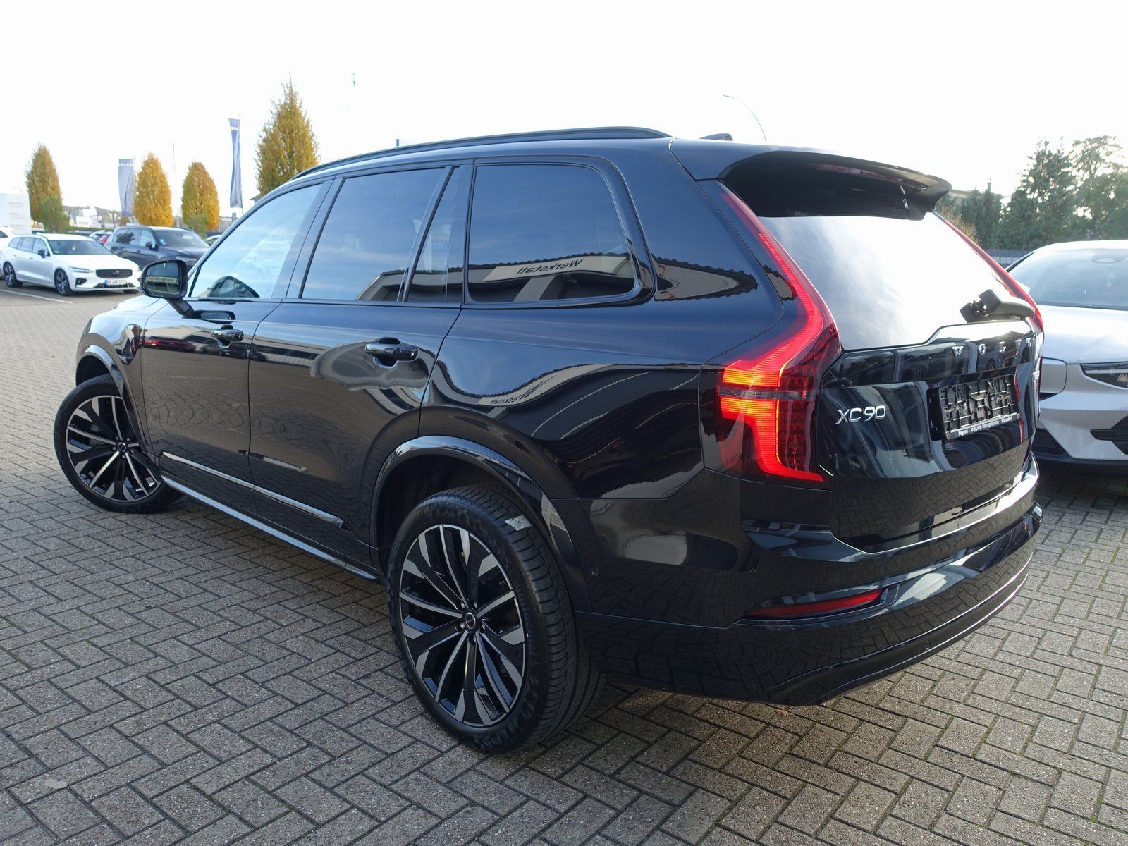 Volvo XC90 Plus Dark T8 AWD Plug-in Hybrid/Pano/FourC/
