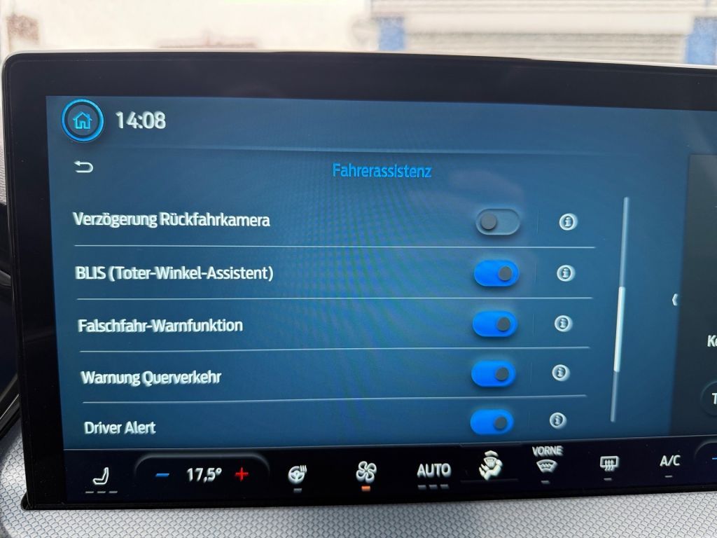 Ford Focus Turnier 1.0 EcoBoost Hybrid Aut. ACTIVE X