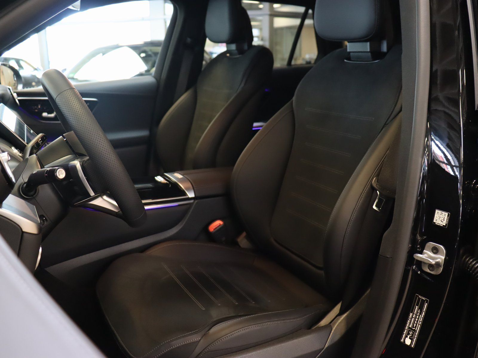 Mercedes-Benz GLC 300 de 4M AMG Distronic/LED/HUD/AHK/Night
