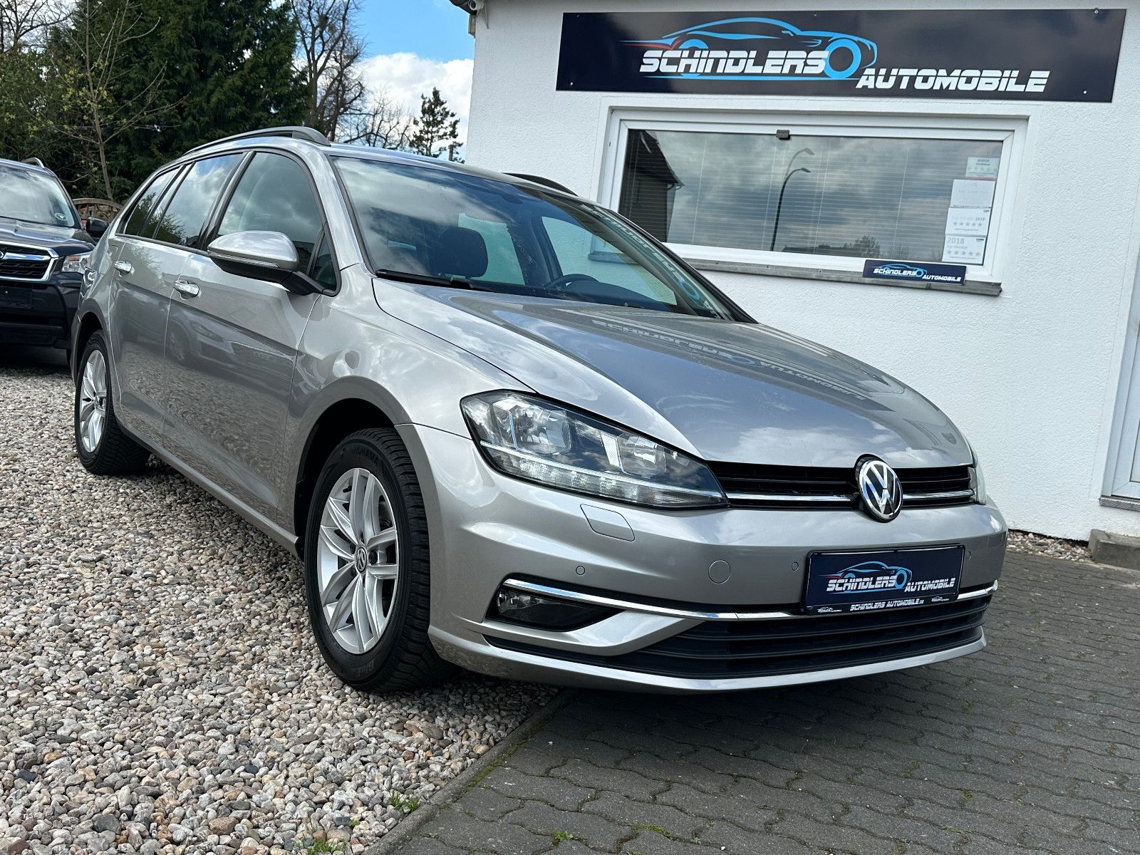Volkswagen Golf VII Variant Comfortline DSG - Samsaru's Car Outlet