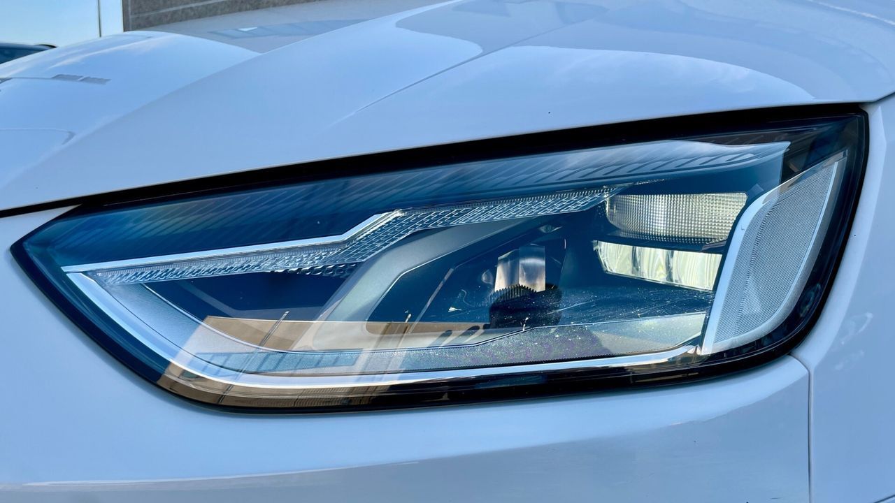 Audi A4 Avant 35 TDI S-TRONIC - Samsaru's Car Outlet