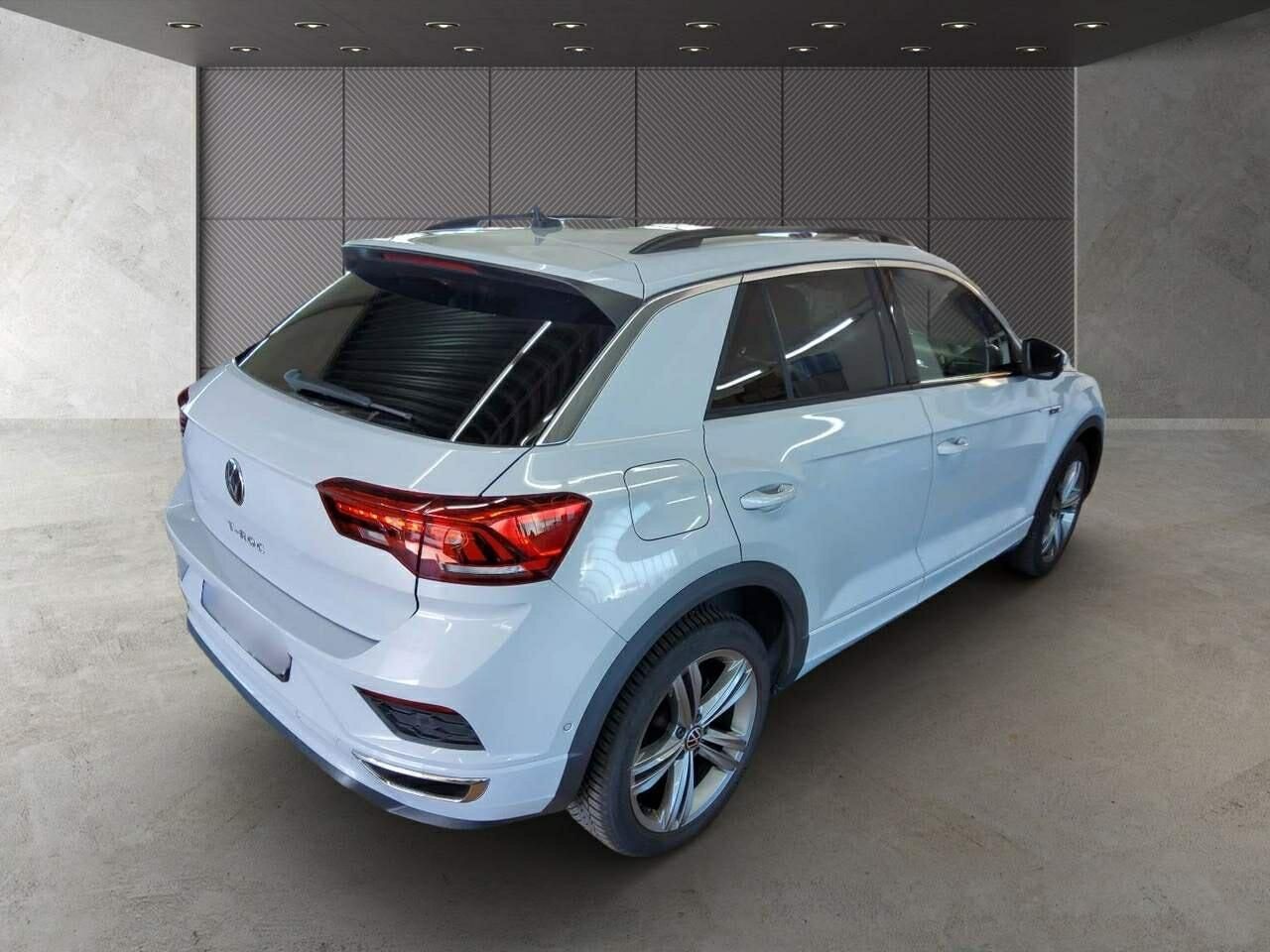 Volkswagen T-ROC 1.5TSi R LINE - Samsaru's Car Outlet