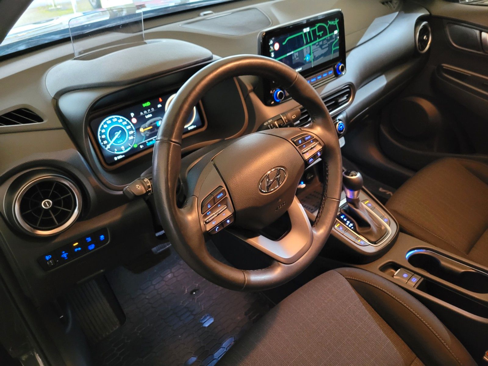 Hyundai Kona Prime Hybrid 2WD - Samsaru's Car Outlet