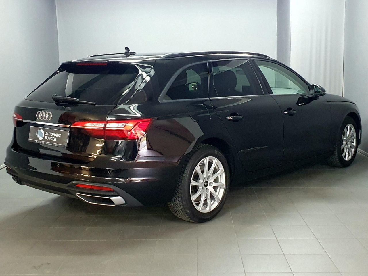 Audi A4 Avant 35TFSI S tronic - Samsaru's Car Outlet
