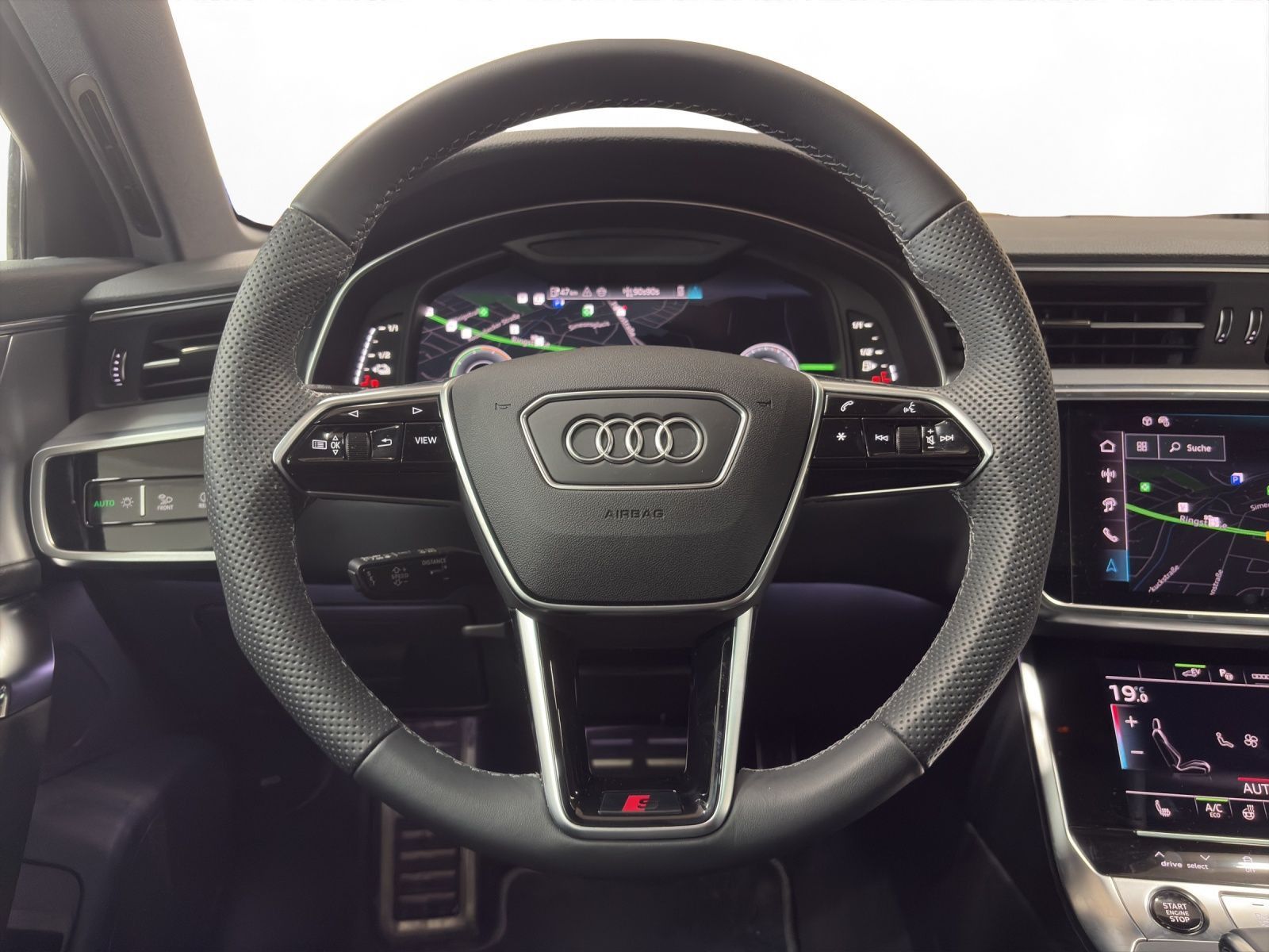 Audi A6 Lim. 50 TFSIe qu. S line AHK Pano Matrix LM 2