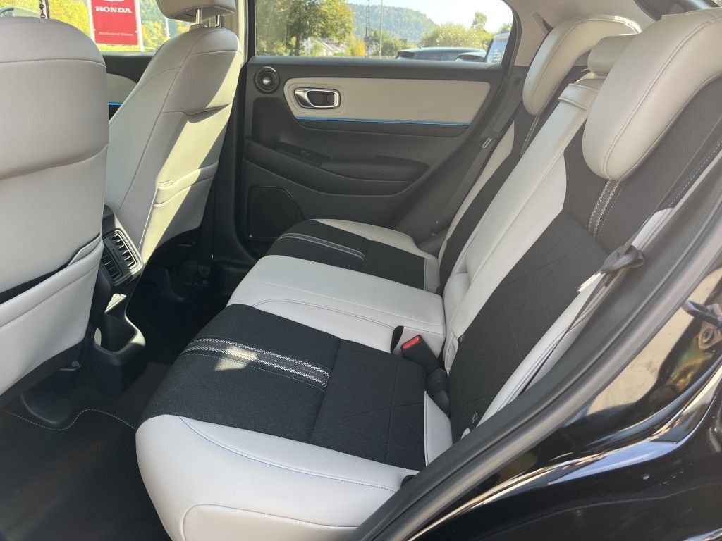 Honda HR-V e:HEV 1.5 i-MMD Hybrid Advance Style
