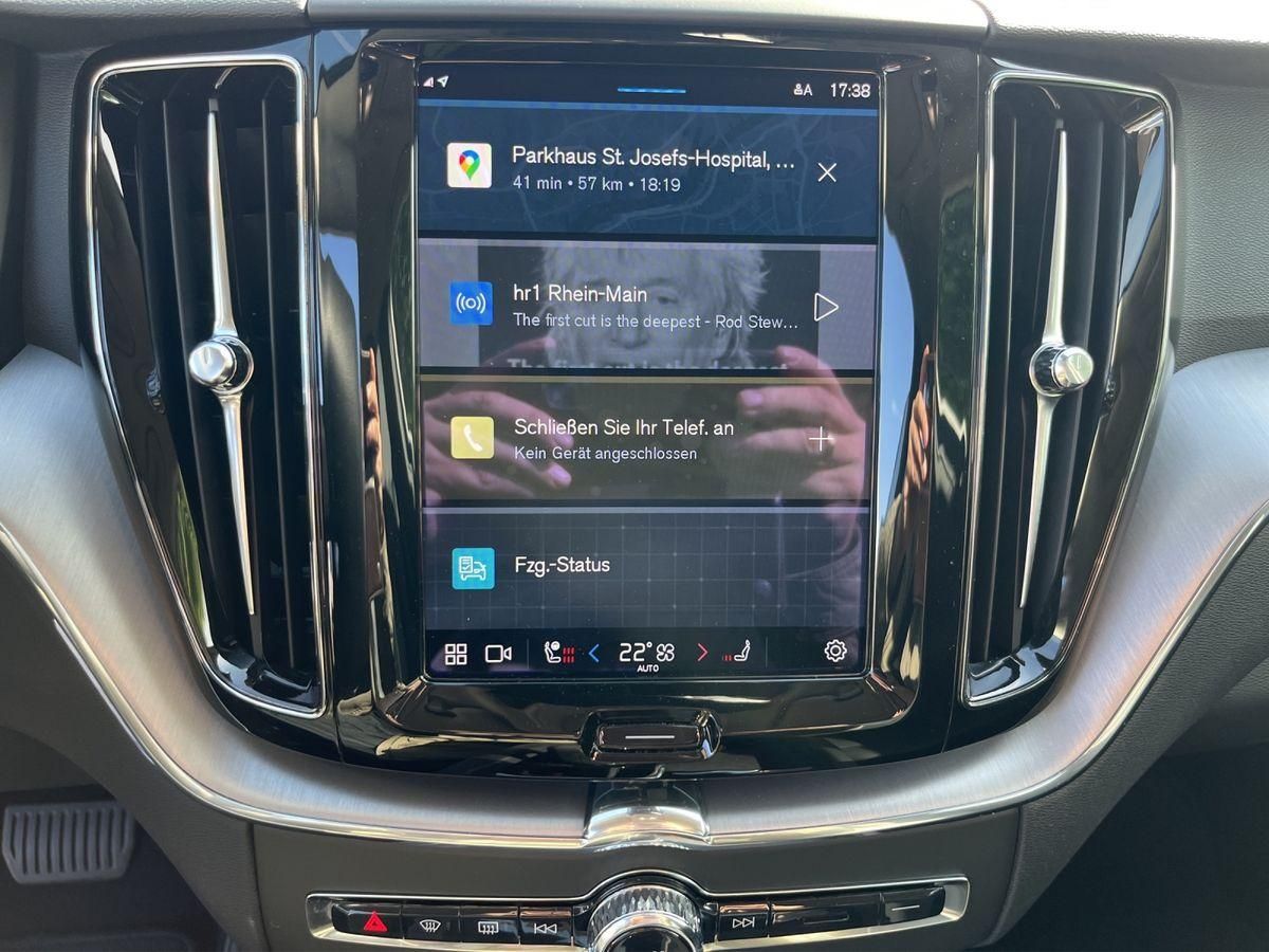 Volvo XC60 2.0 Diesel Momentum Pro AWD - Samsaru's Car Outlet